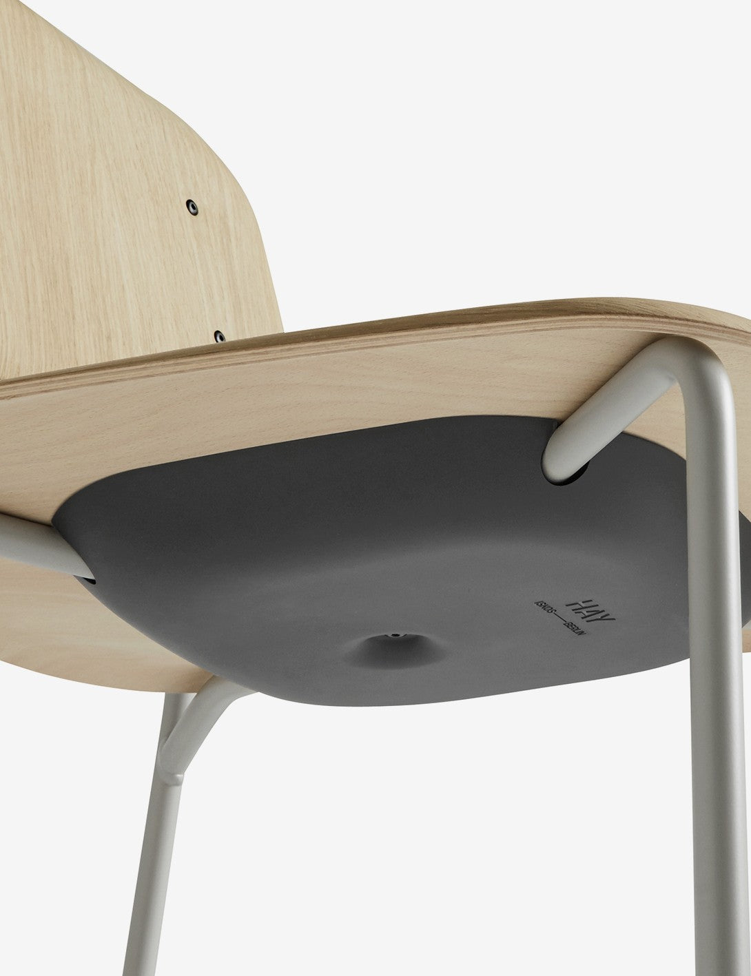 SOFT EDGE 40 CHAIR