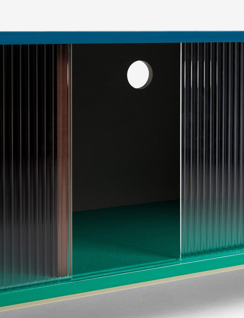 armoire de couleur l portes