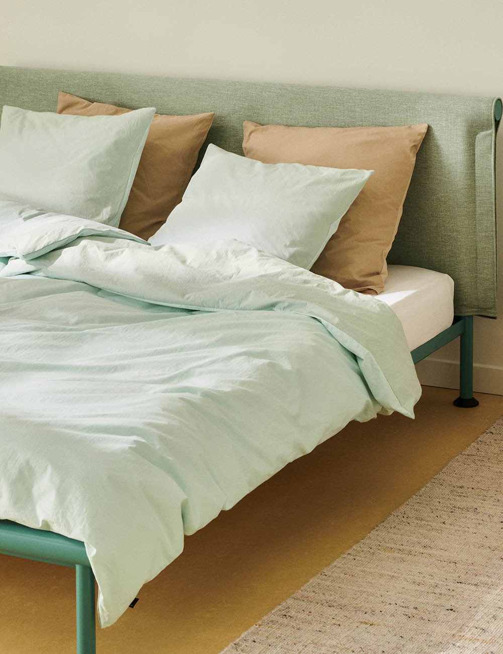 CAMA TAMOTO 180