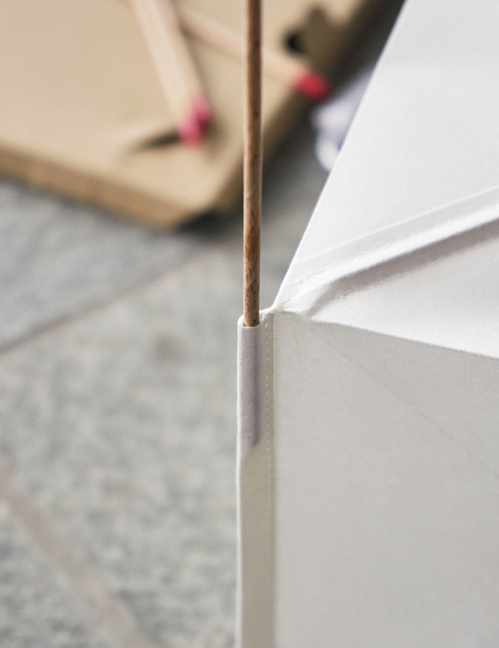 lampadaire cube en papier