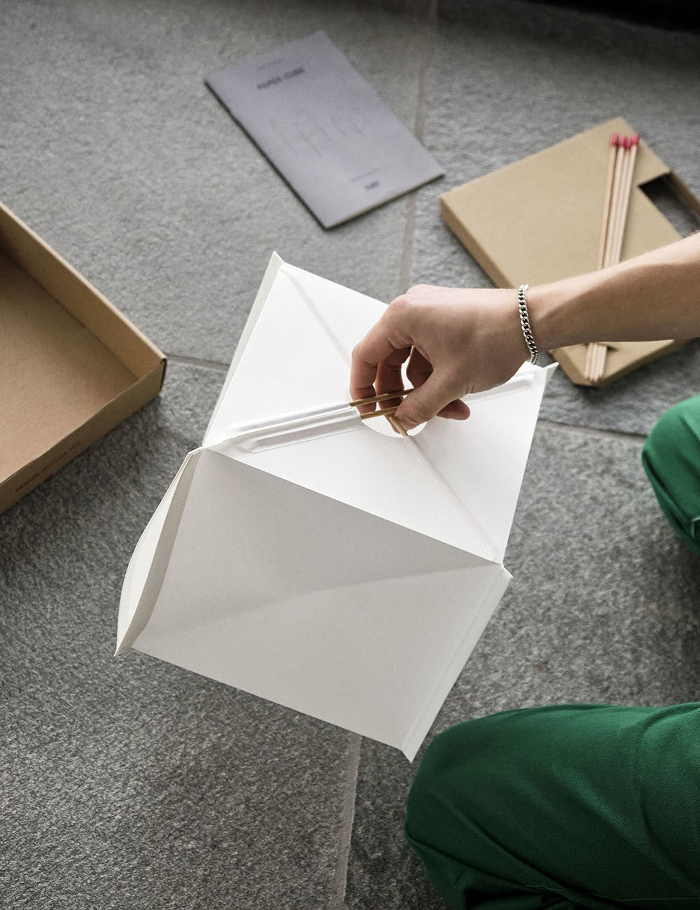 PAPER CUBE TABLE LAMP