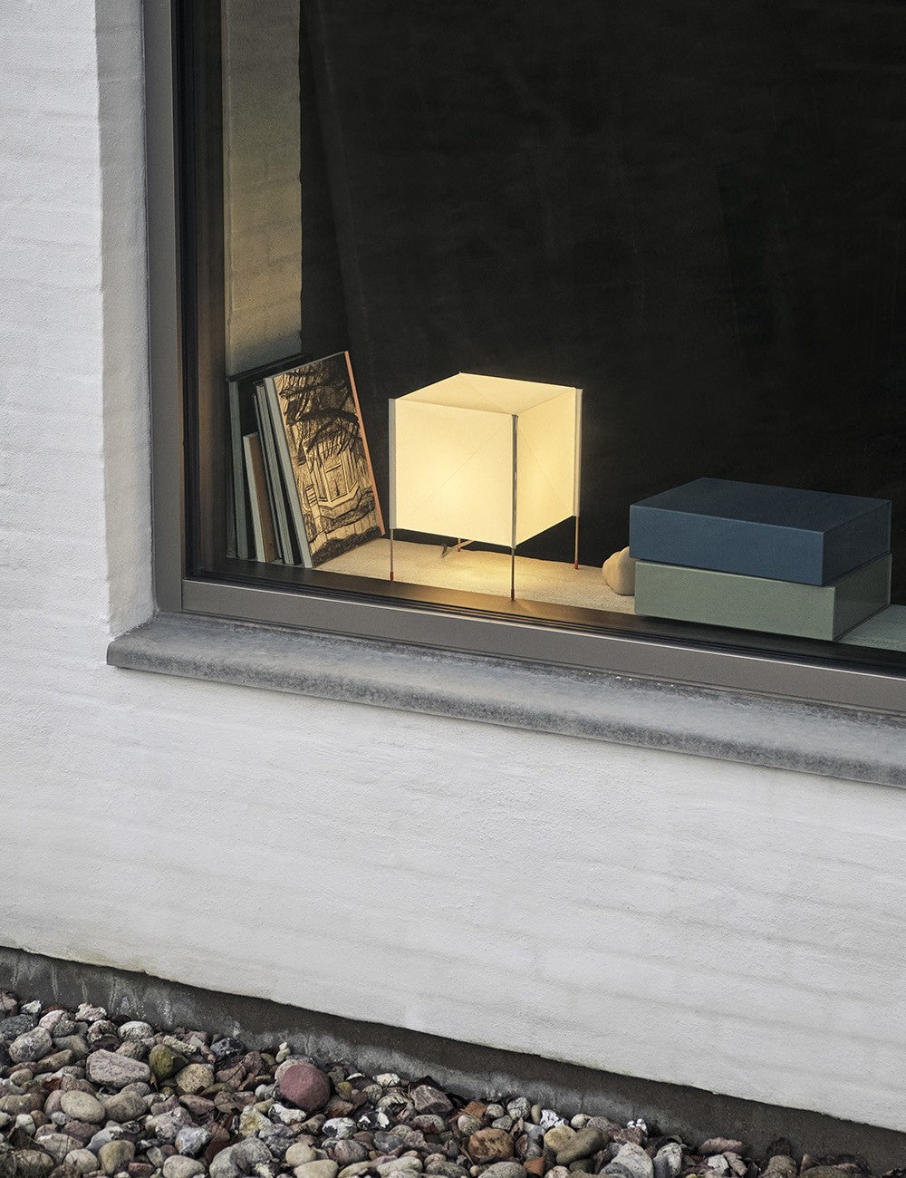 PAPER CUBE TABLE LAMP