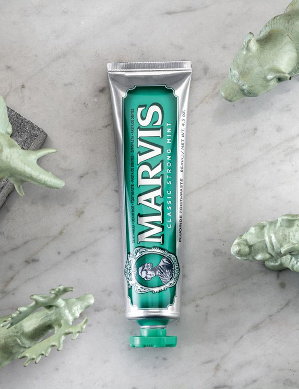 pasta de dientes classic strong mint 85 ml