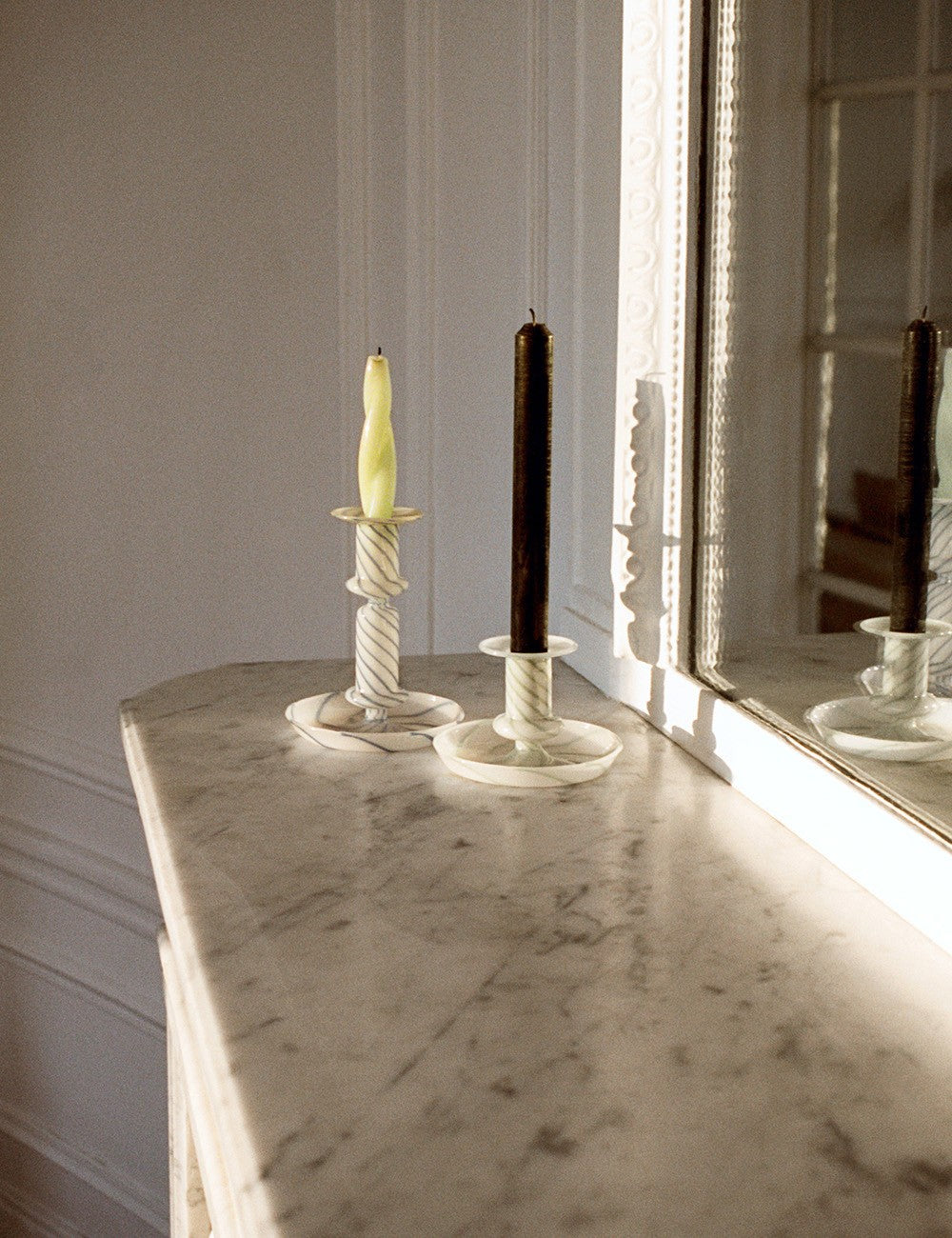 FLARE CANDLEHOLDER MILK