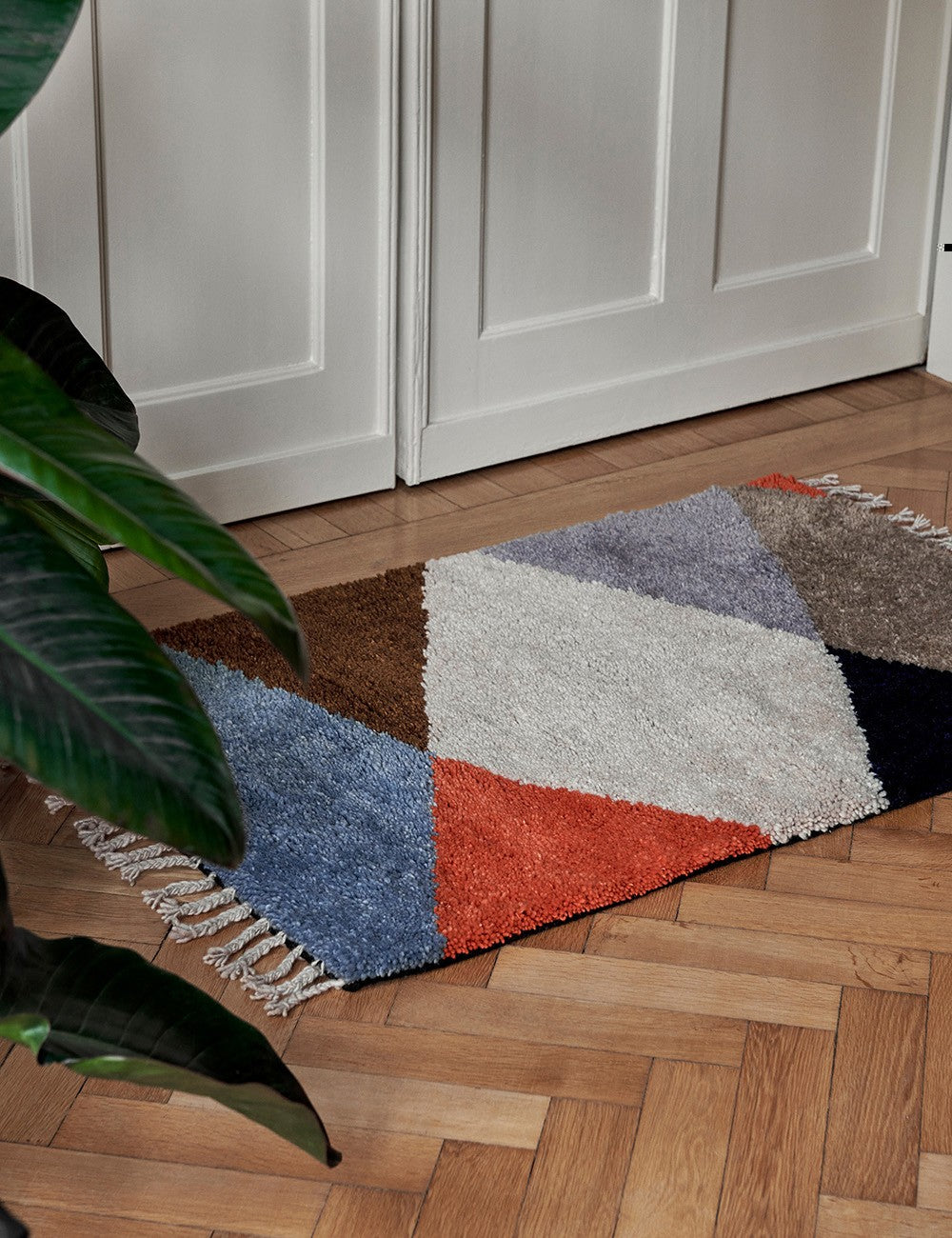 harlequin knotted rug