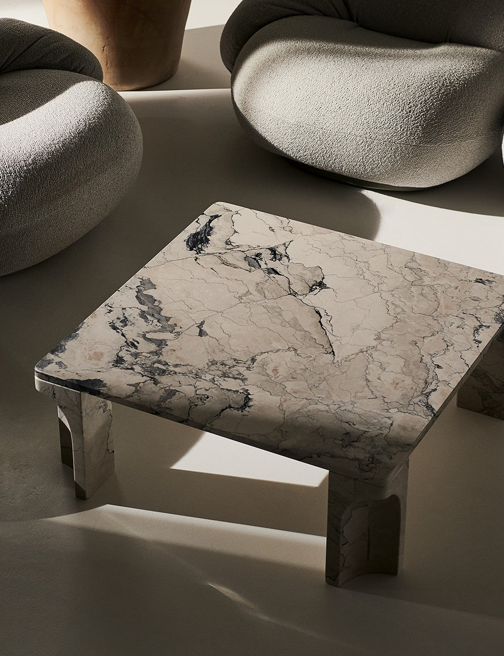 DORIC COFFE TABLE 80