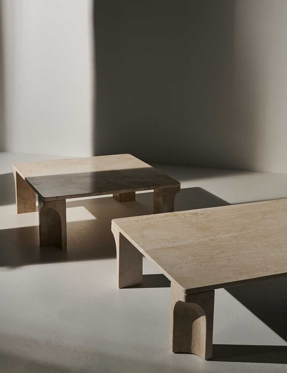 DORIC COFFE TABLE 80