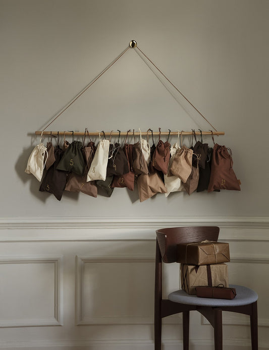 CHRISTMAS COUNTDOWN 24 BAGS