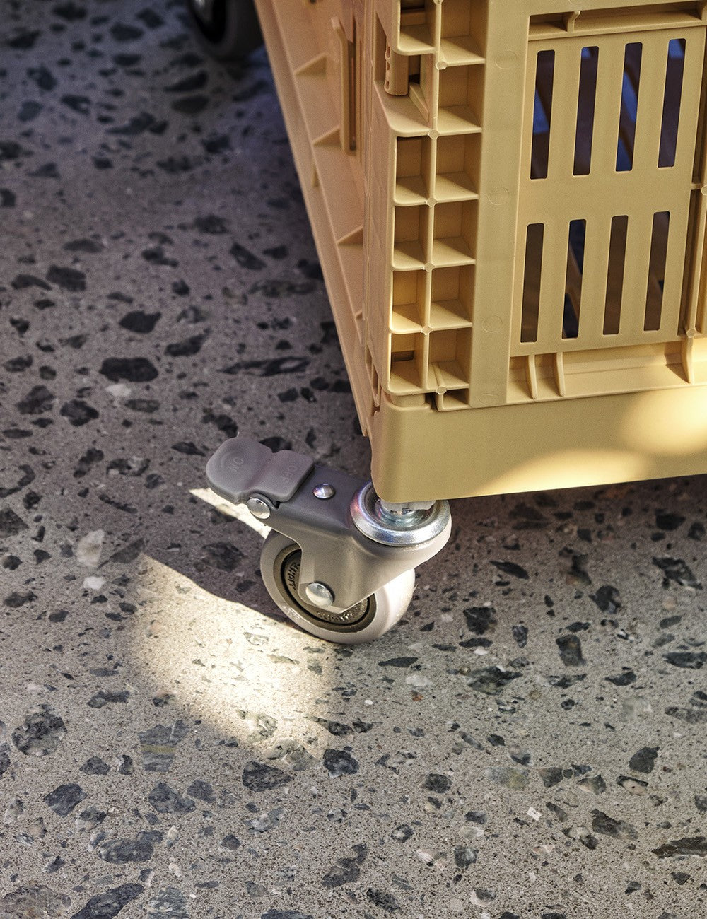 HAY COLOUR CRATE WHEELS M