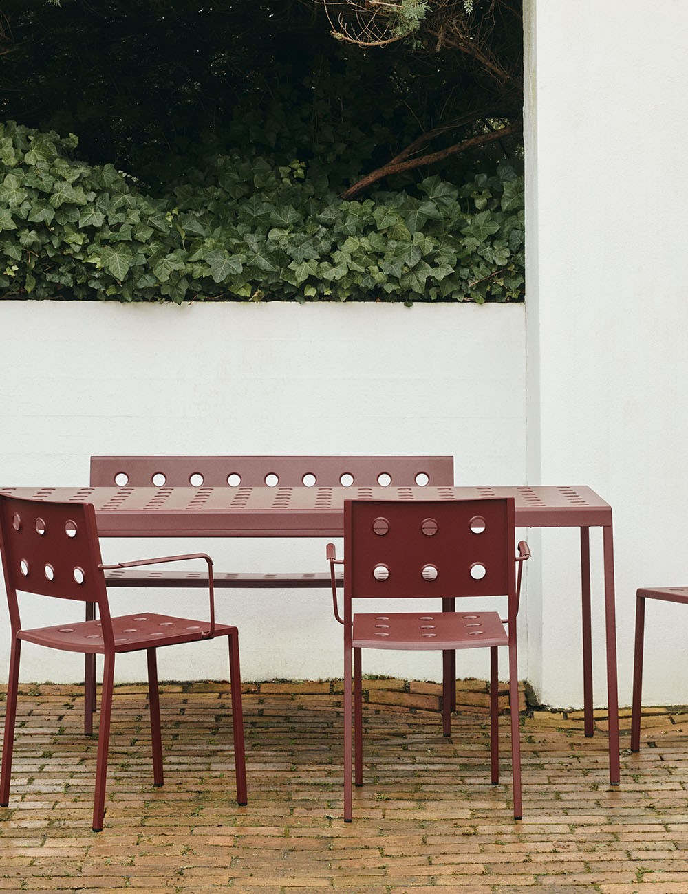 balcony dining bench