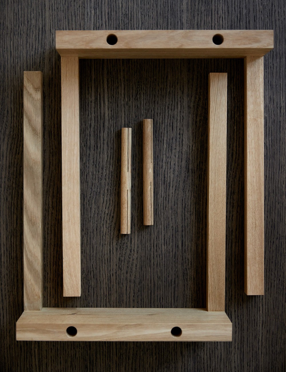 tabouret à chevilles