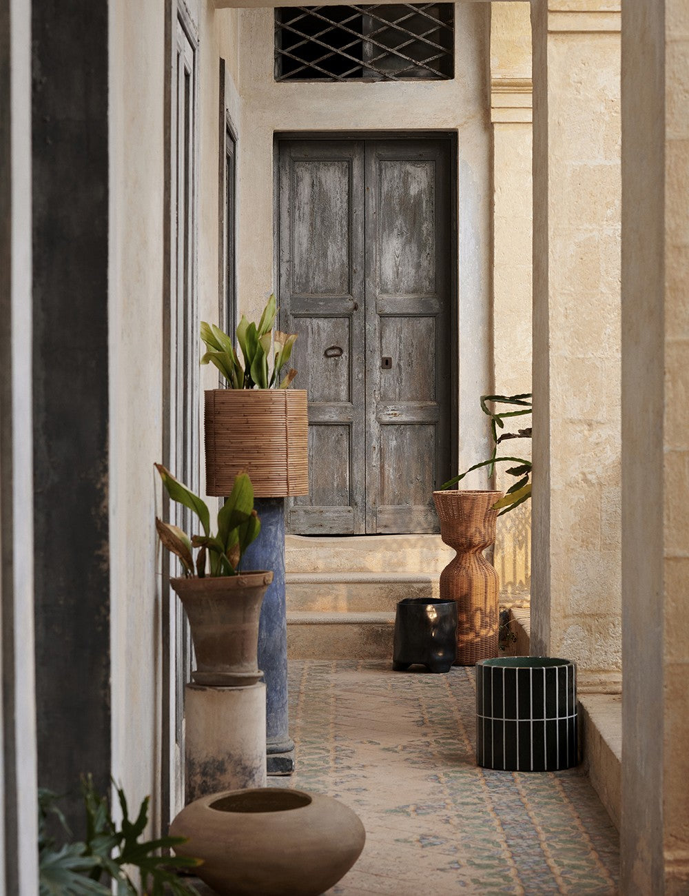ensemble de 3 colonnes de rangement