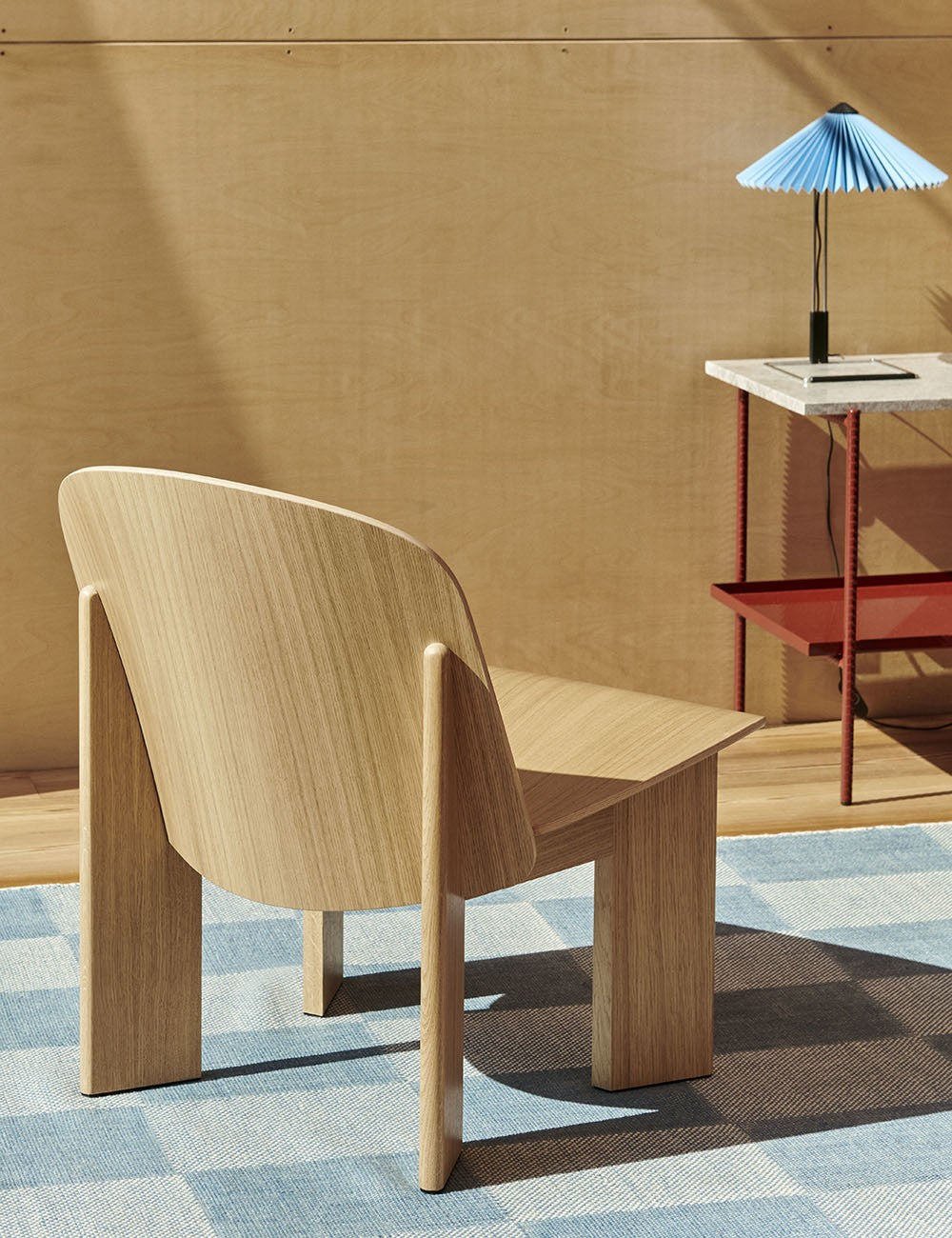 Chisel lounge chair