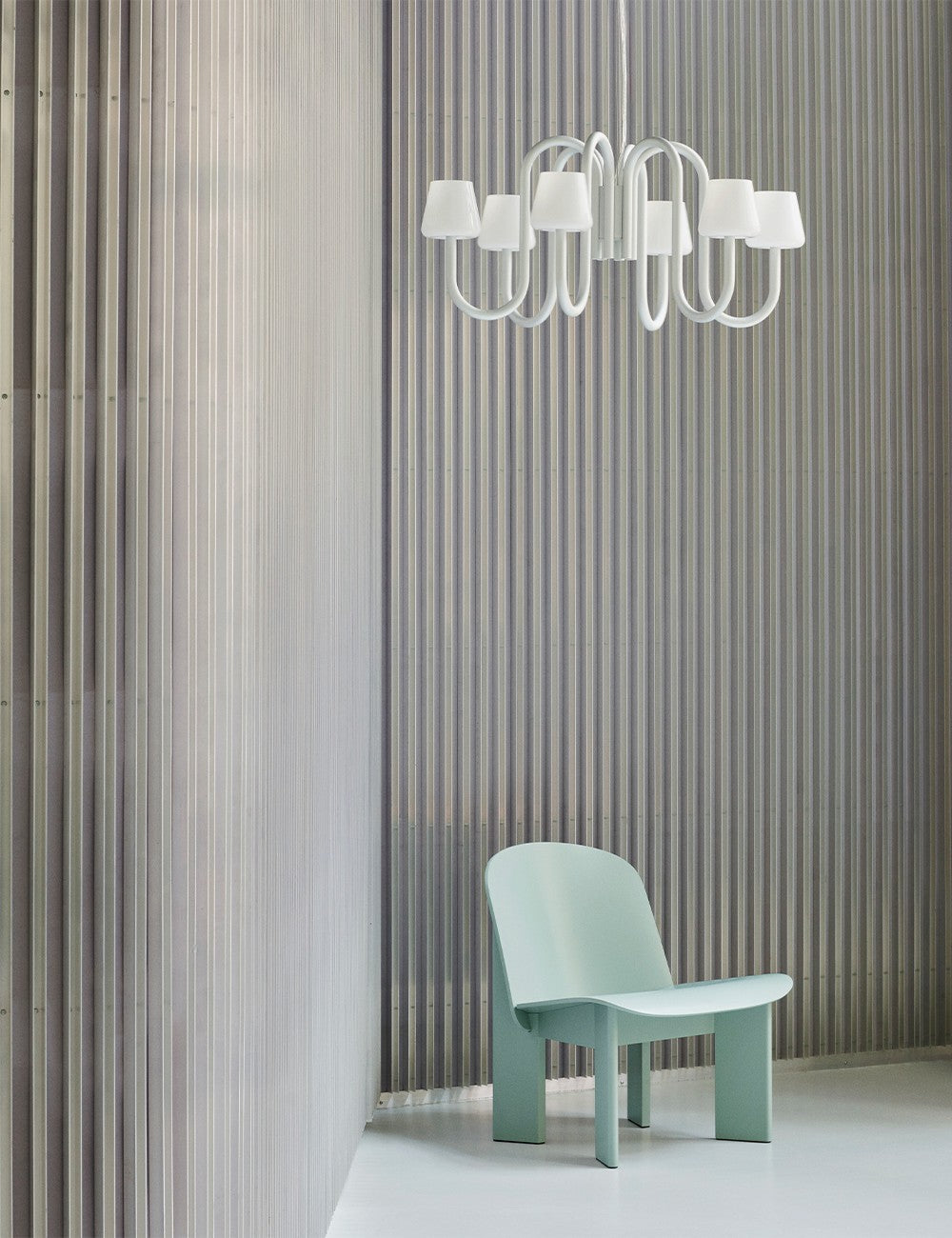 Chisel lounge chair