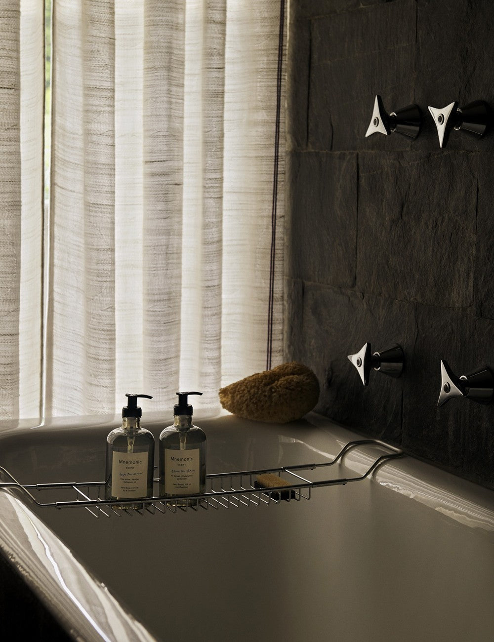 into the moor hand lotion