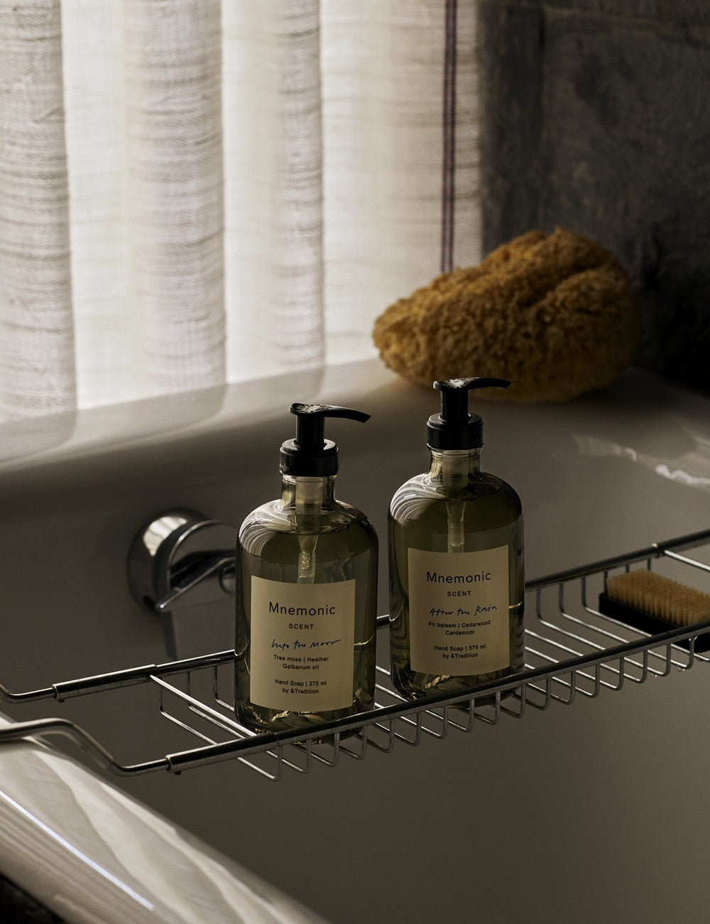 into the moor hand lotion