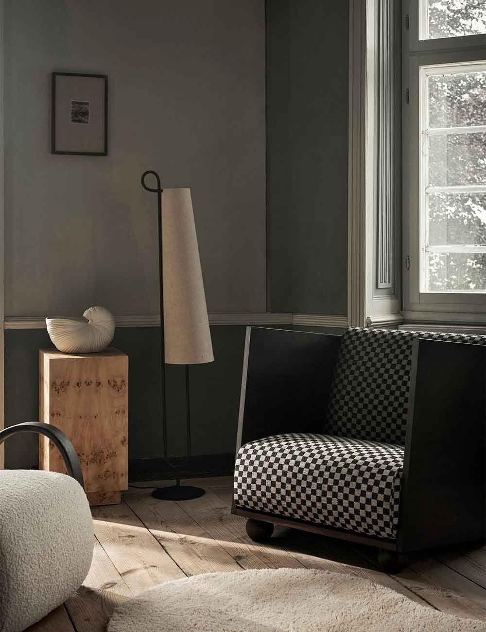 ancora floor lamp