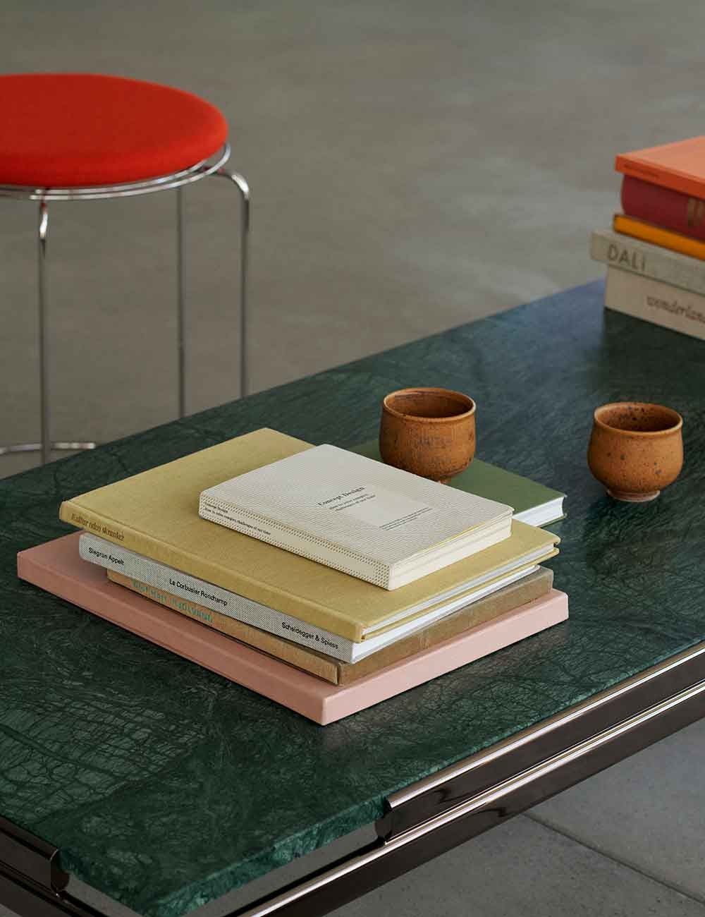 tabouret en fil de fer vp11