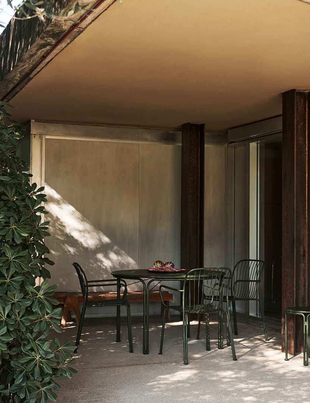 THORVALD SC95 ARMCHAIR