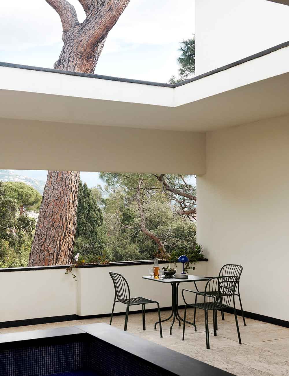 THORVALD SC97 COFÉ TABLE SQUARE