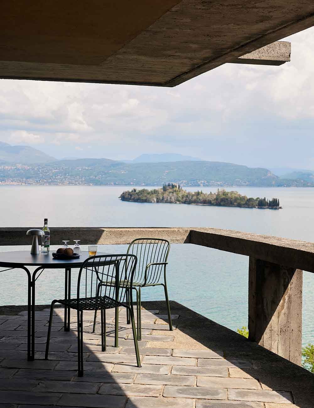 Mesa Thorvald Dining SC98