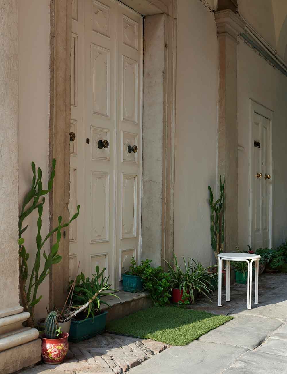 THORVALD SC102 SIDE TABLE Ø40