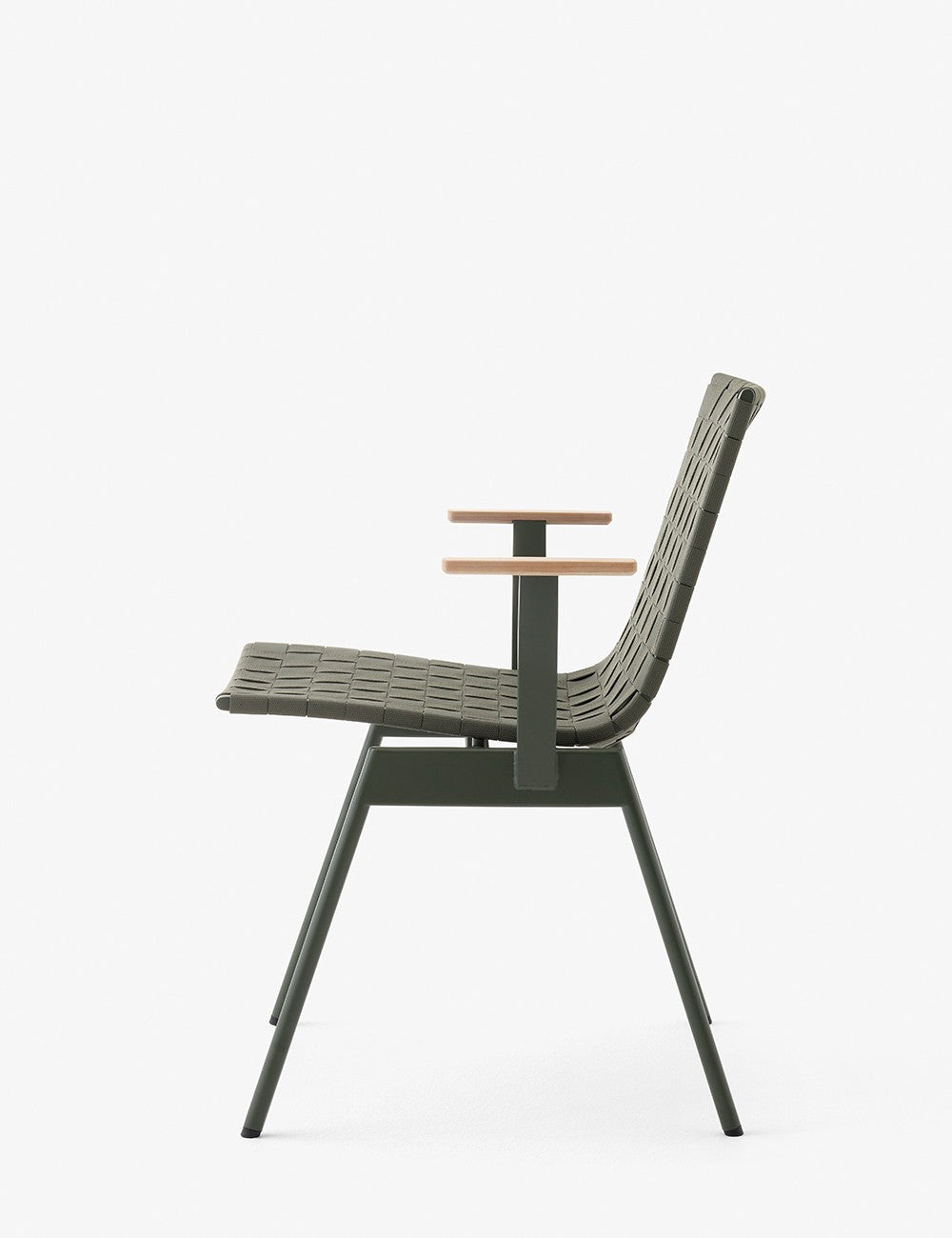 VILLE AV34 ARMCHAIR