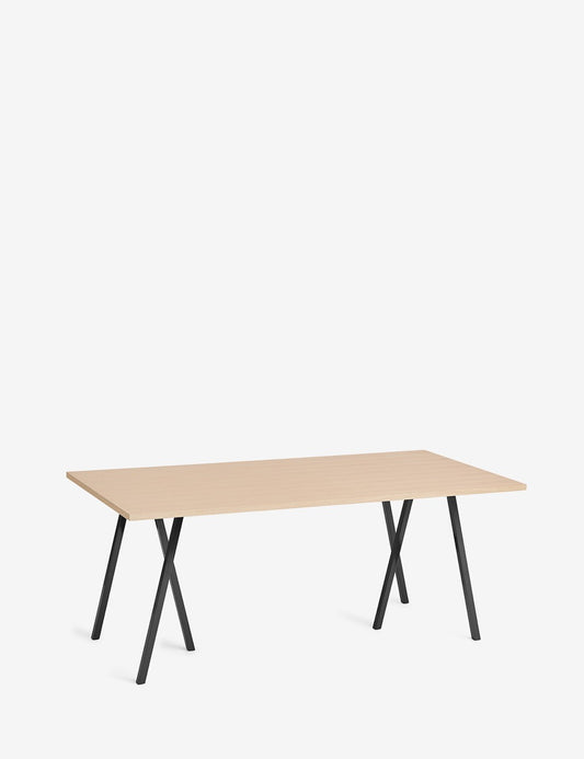 loop stand table 180