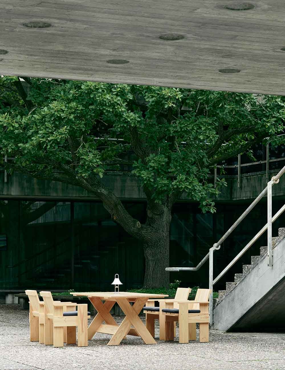 table à manger en caisse 180