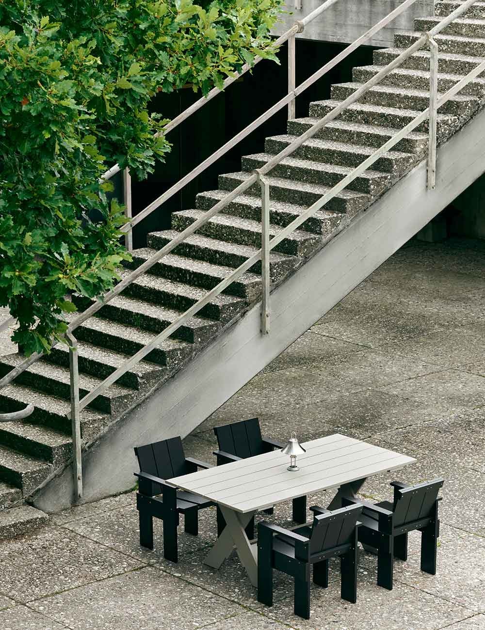 table à manger en caisse 230