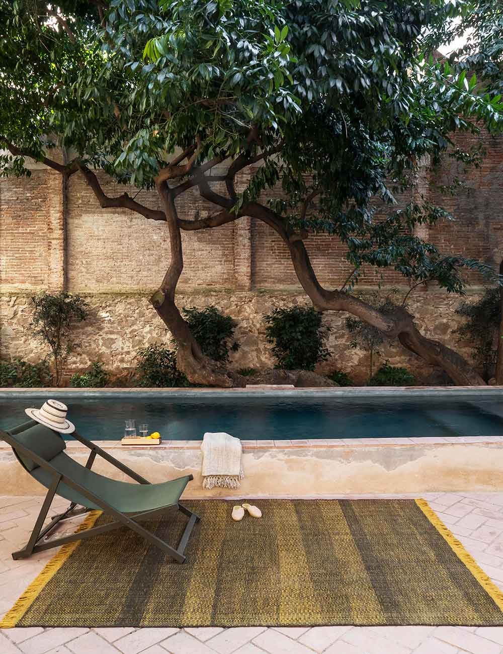 Tapis d'extérieur très texturé