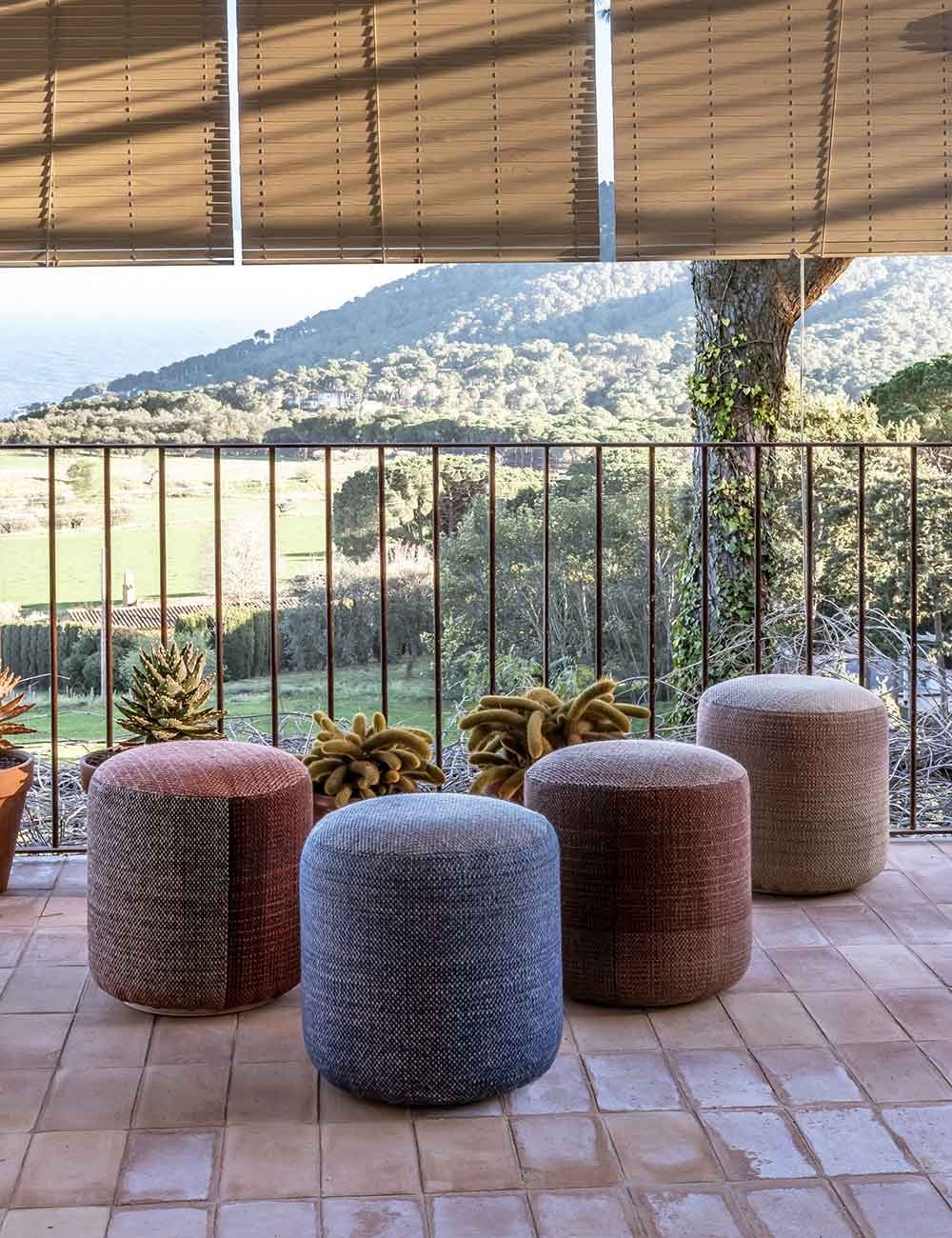 pouf d'extérieur ombragé