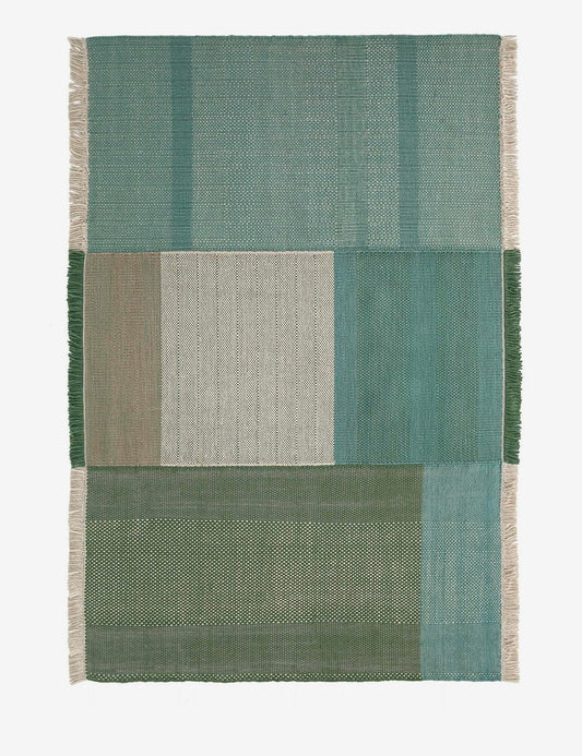 tres outdoor rug