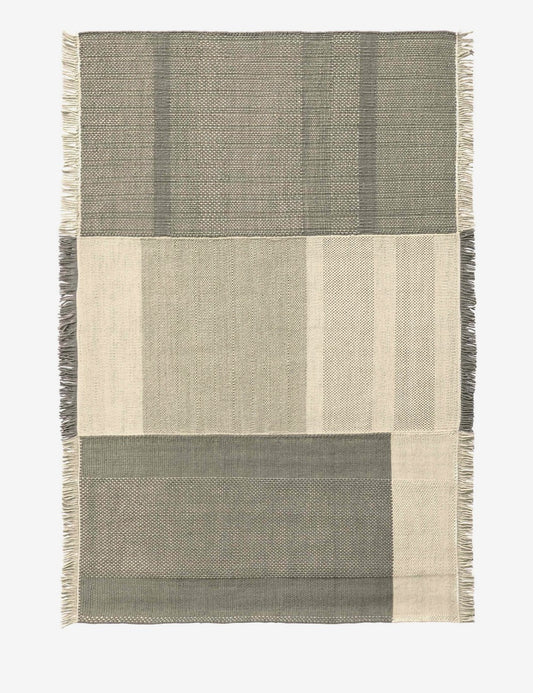 tres outdoor rug
