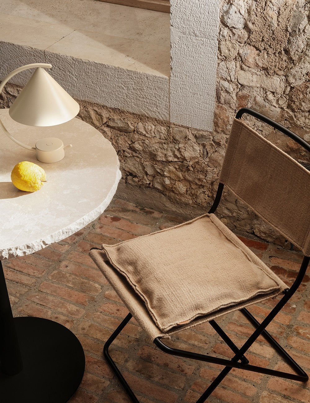 copy of MINERAL CAFÉ TABLE
