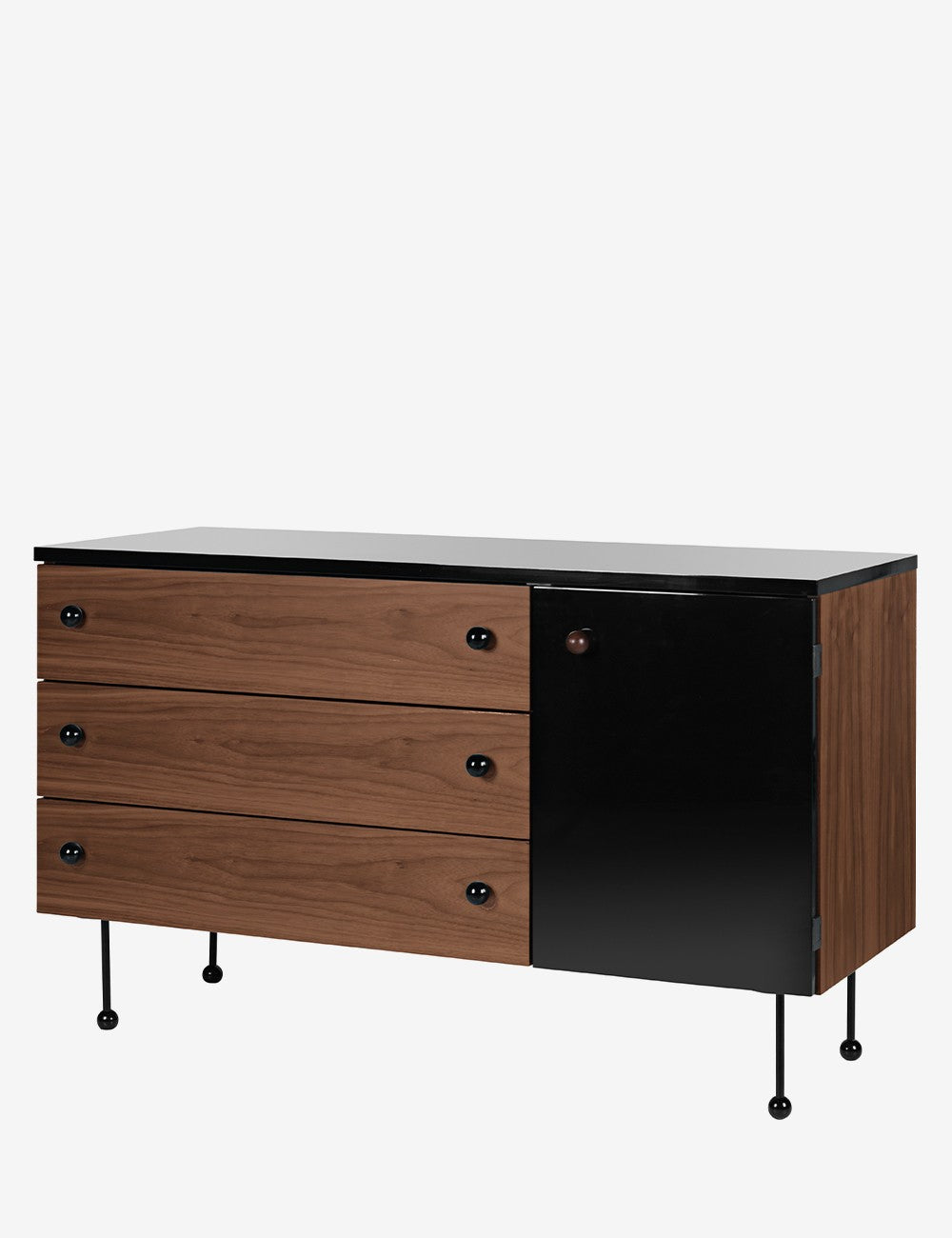 62 SIDEBOARD