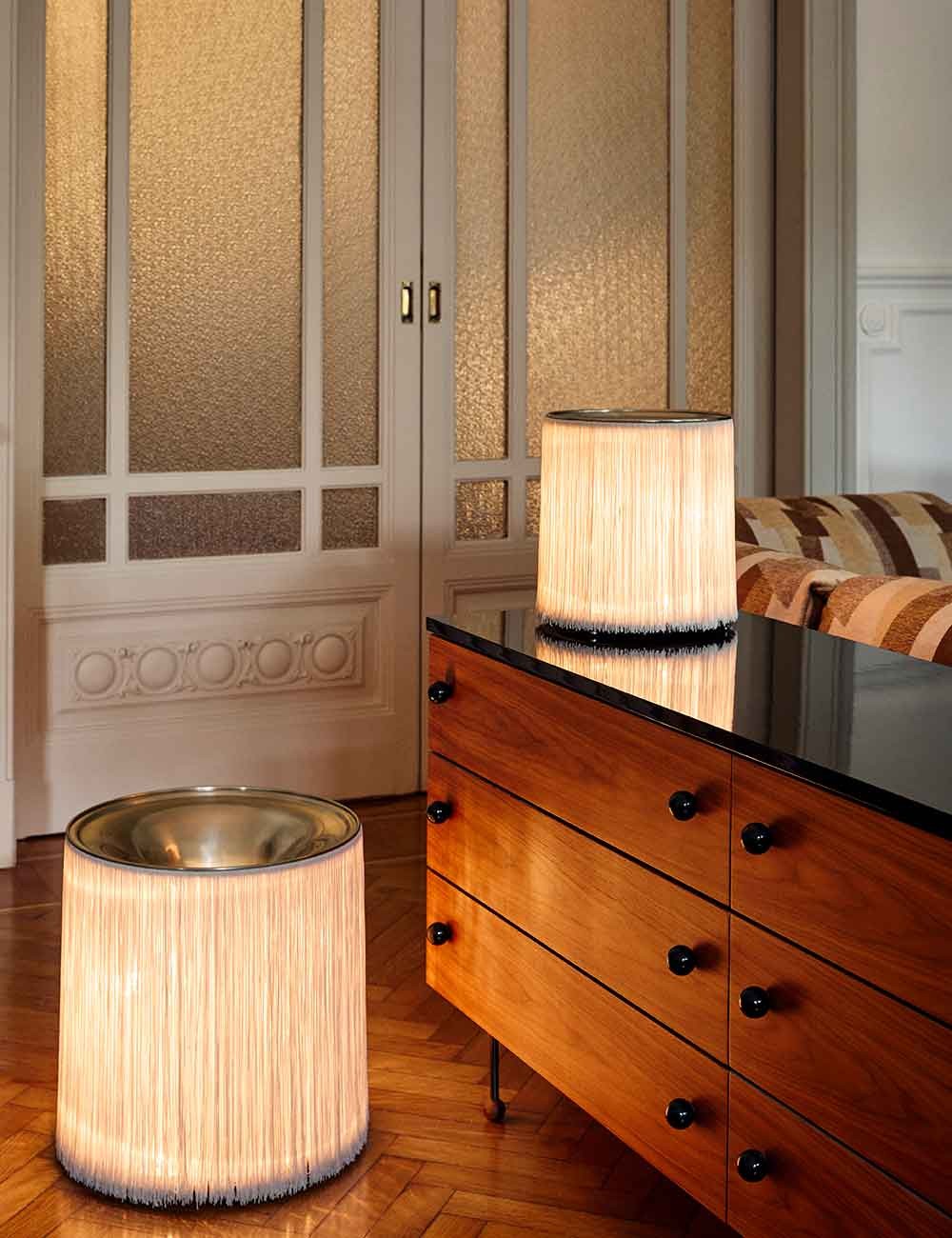 lampe de table modèle 597