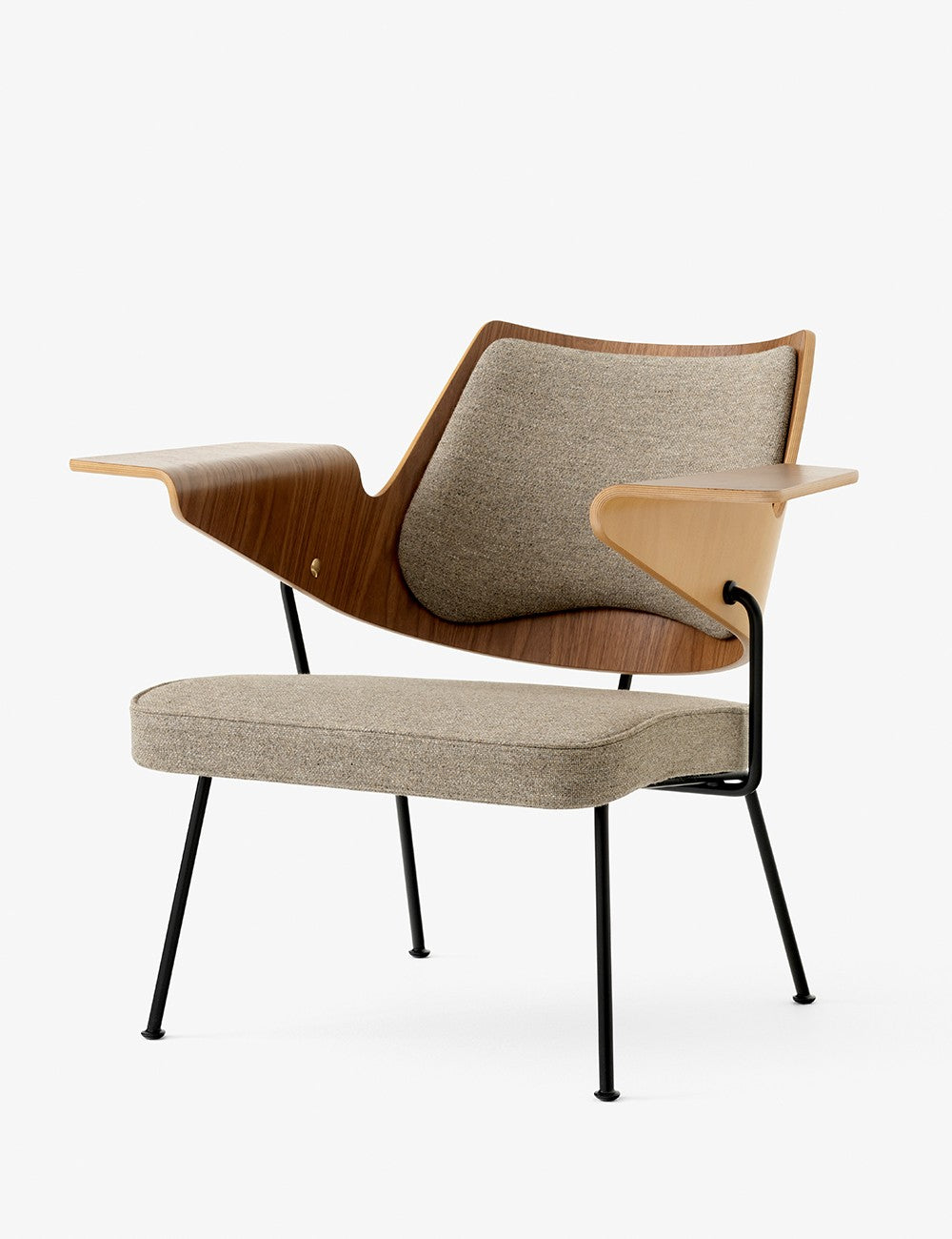 RFH LOUNGE CHAIR RD8 EXPO