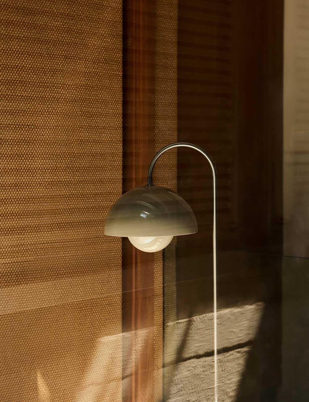 Flowerpot VP12