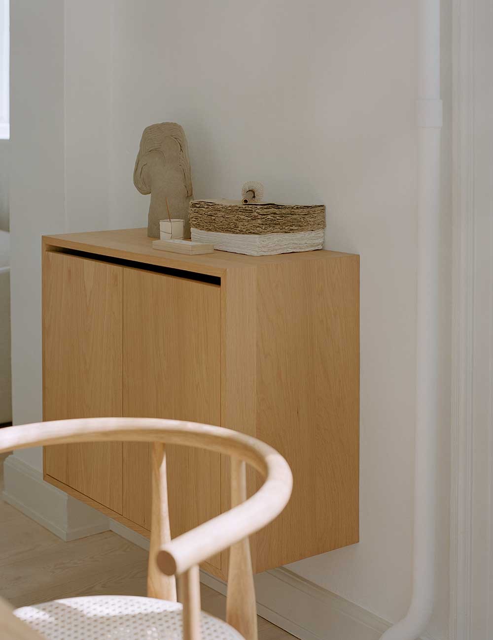 NEW WORKS CABINET ALTO CON ANTE