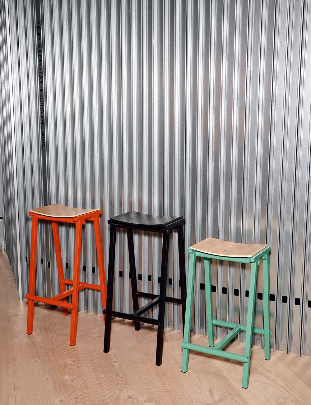 Taburete 8 bar stool H65