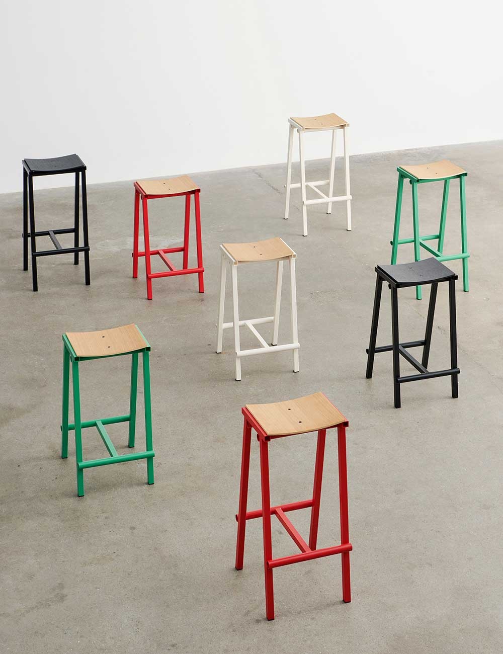 TABURETE 8 BAR STOOL H65. HAY-TBURETE8-65