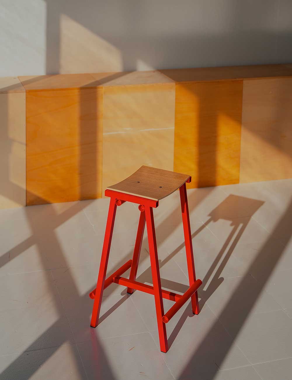TABURETE 8 BAR STOOL H65. HAY-TBURETE8-65