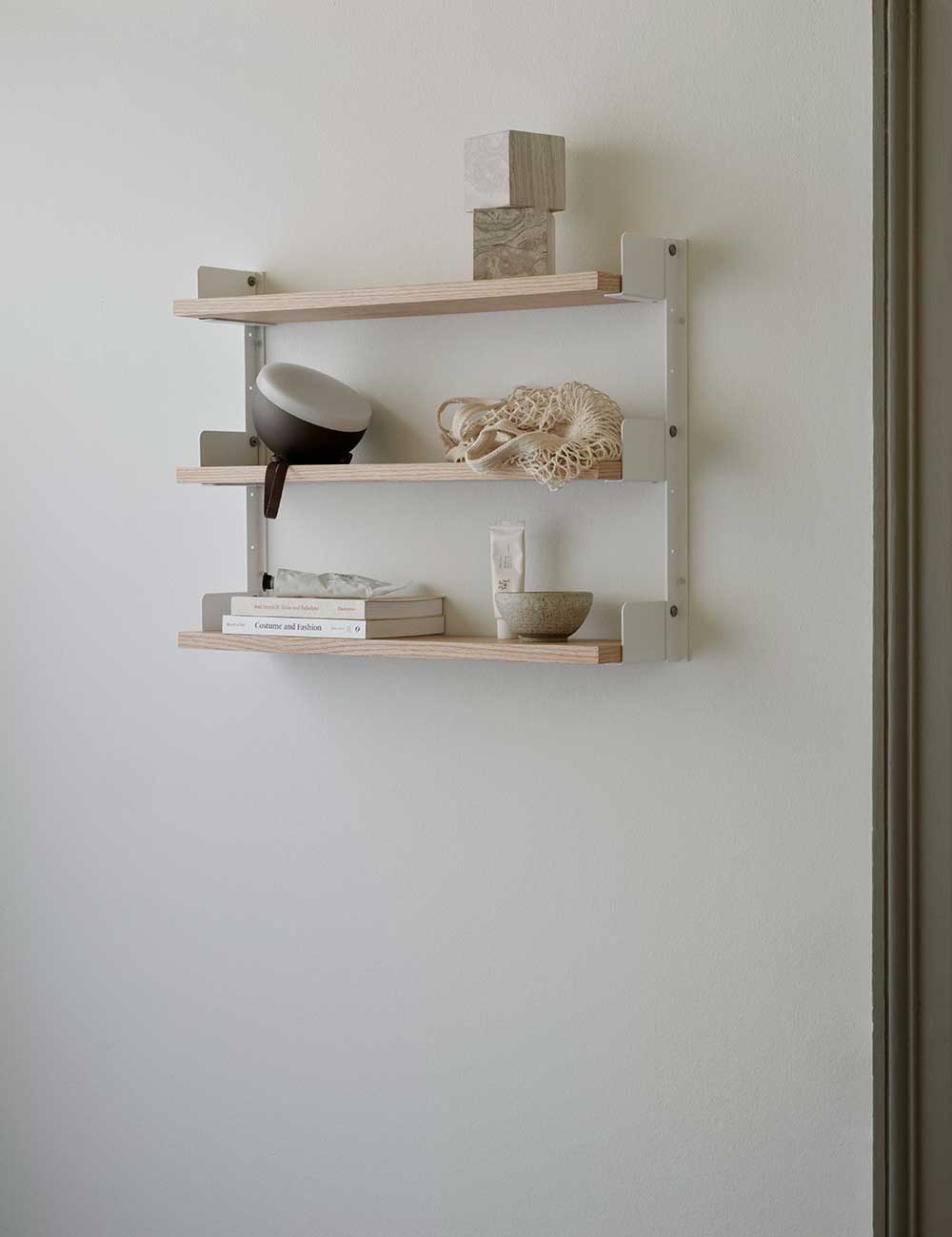 Scaffale da tè New Works