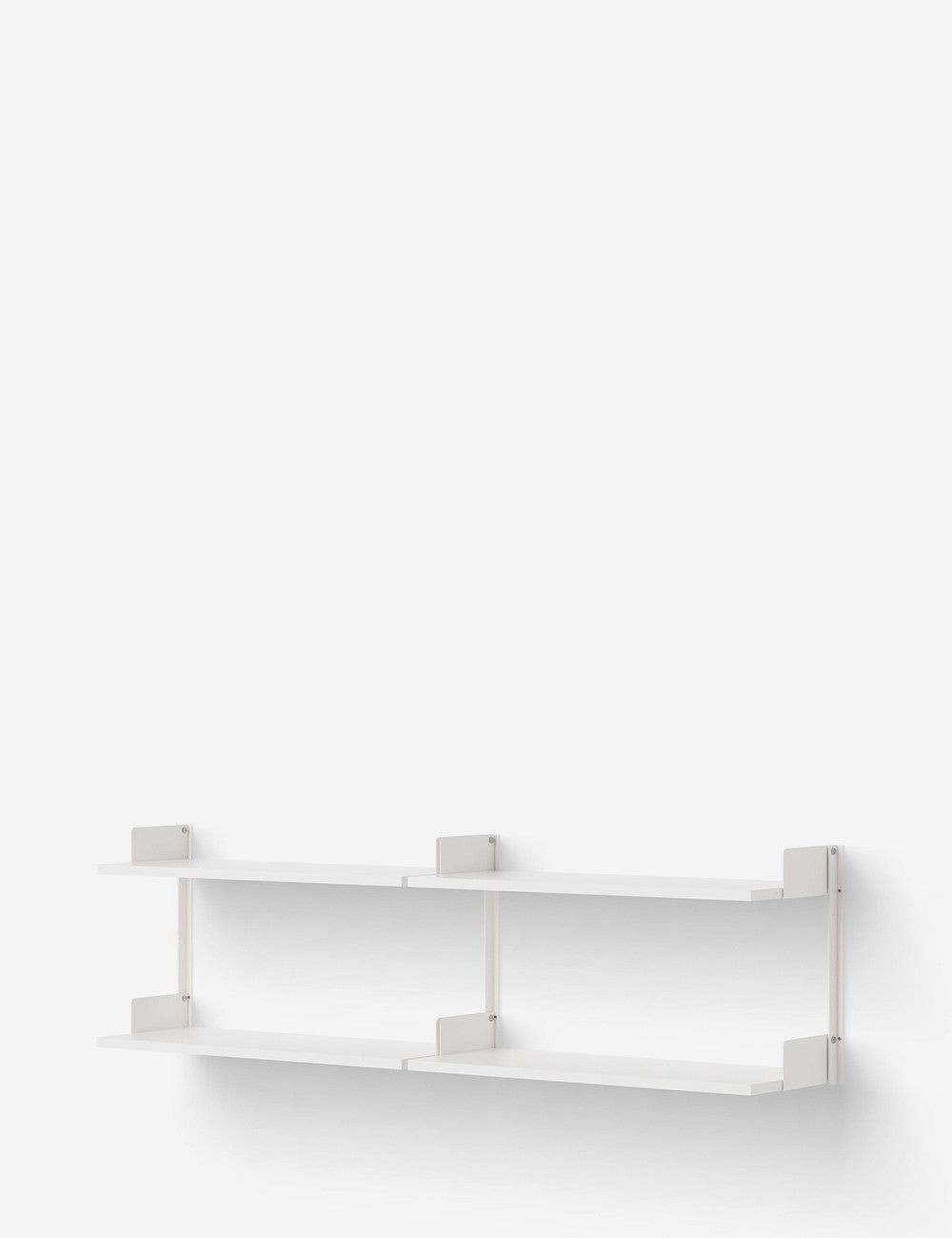 étagère de la chambre des nouvelles œuvres