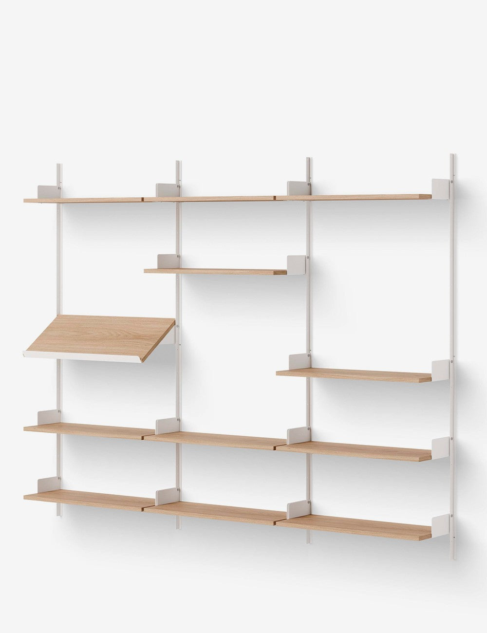 étagère de présentation des nouvelles œuvres