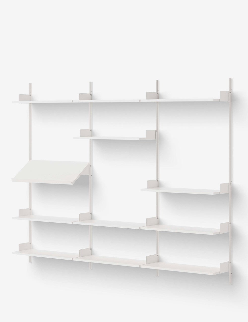 étagère de présentation des nouvelles œuvres