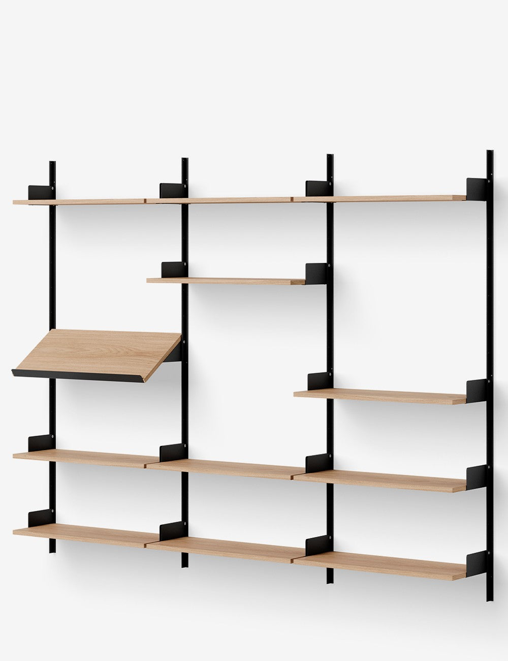 étagère de présentation des nouvelles œuvres