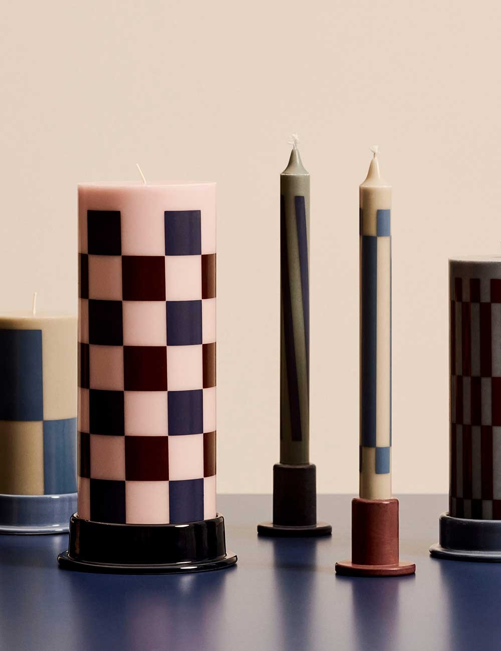 TUBE CANDLEHOLDER CONCRETE