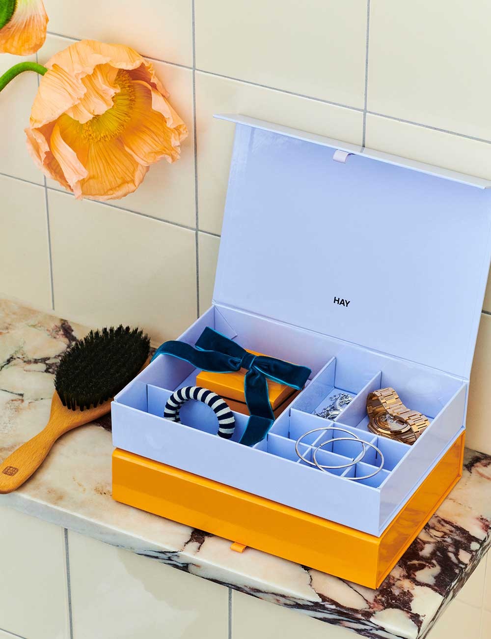 Colour storage jewelry box